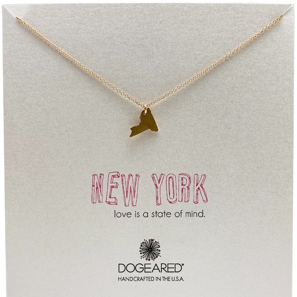 Love is a State of Mind New York Necklace in Gold - Picture 1 of 1